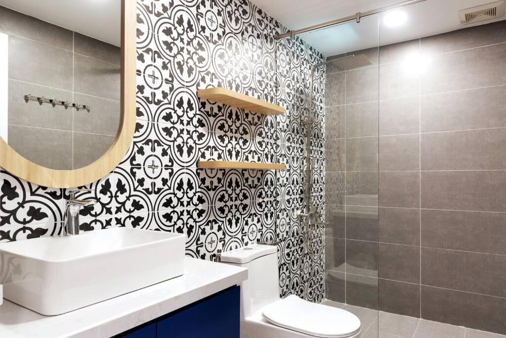 Modern, Cozy & Fully Equipped 2Br Apt In D4, 5M To D1 胡志明市 外观 照片